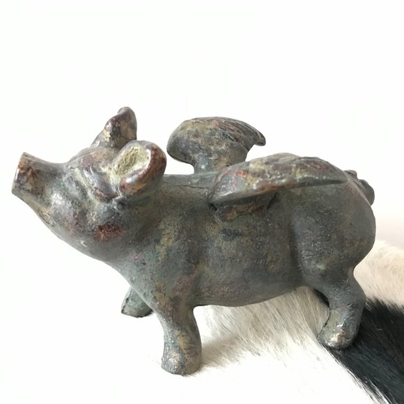Unknown Other - Cast Iron Flying Pig Paperweight Sculpture